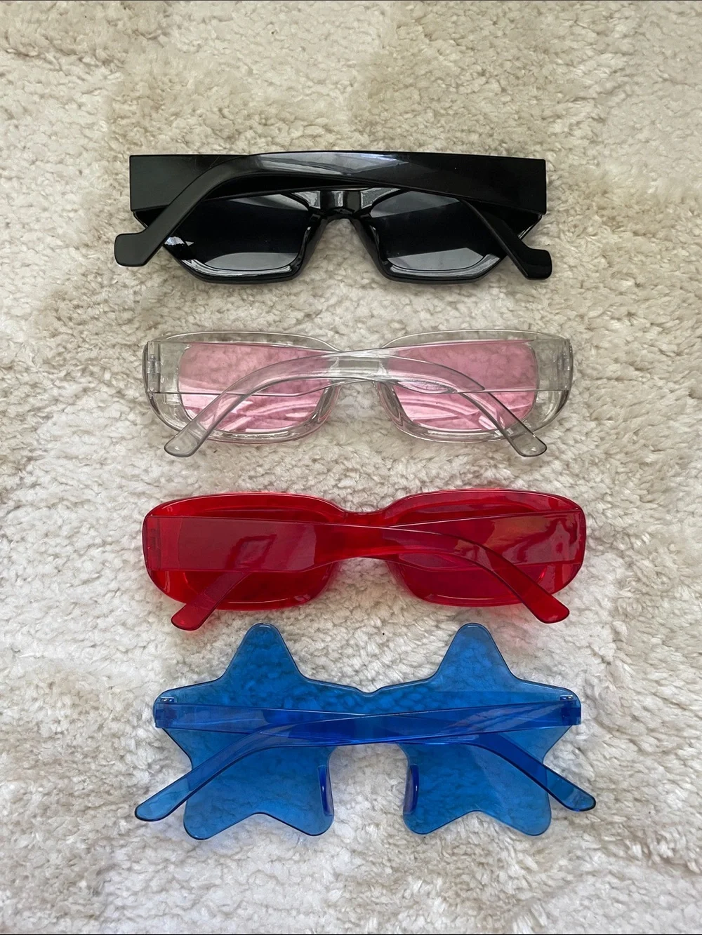 Bundle of party sunglasses